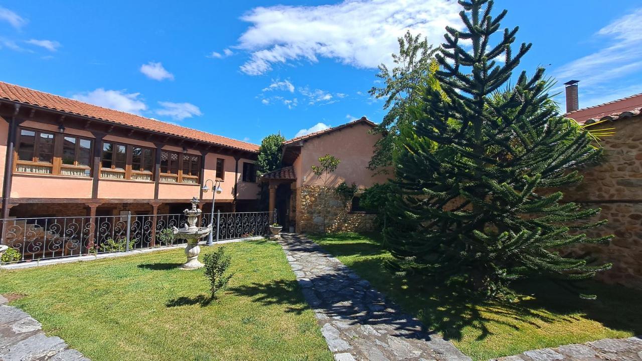 Palacio Del Conde De Rebolledo Villaviciosa de la Ribera Eksteriør bilde